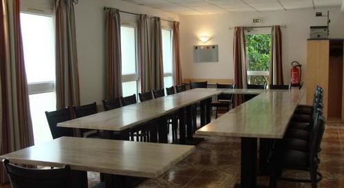 Althea - Piscine Et Sauna 2* Béziers