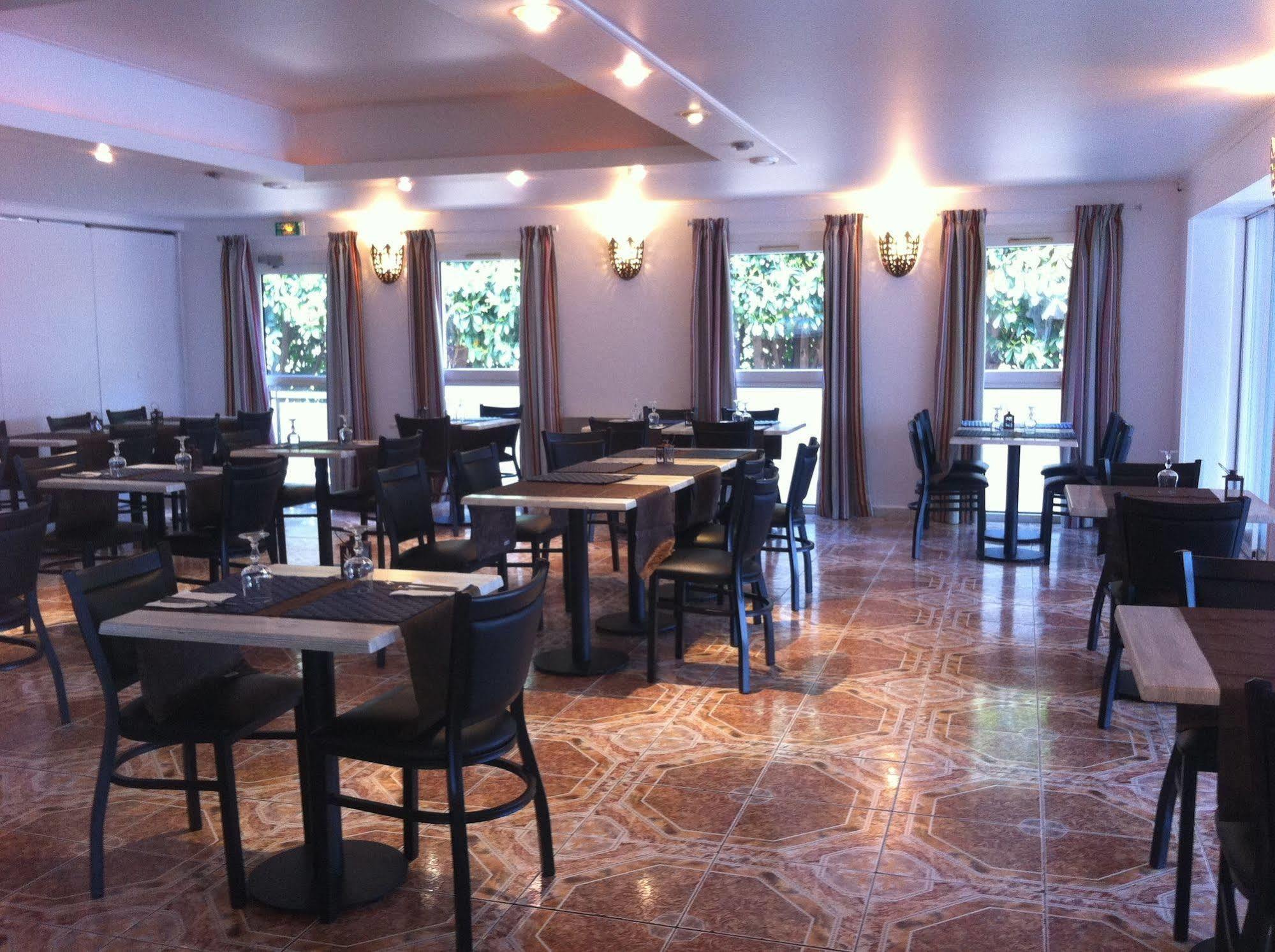 Hotel Althea - Piscine Et Sauna 2*